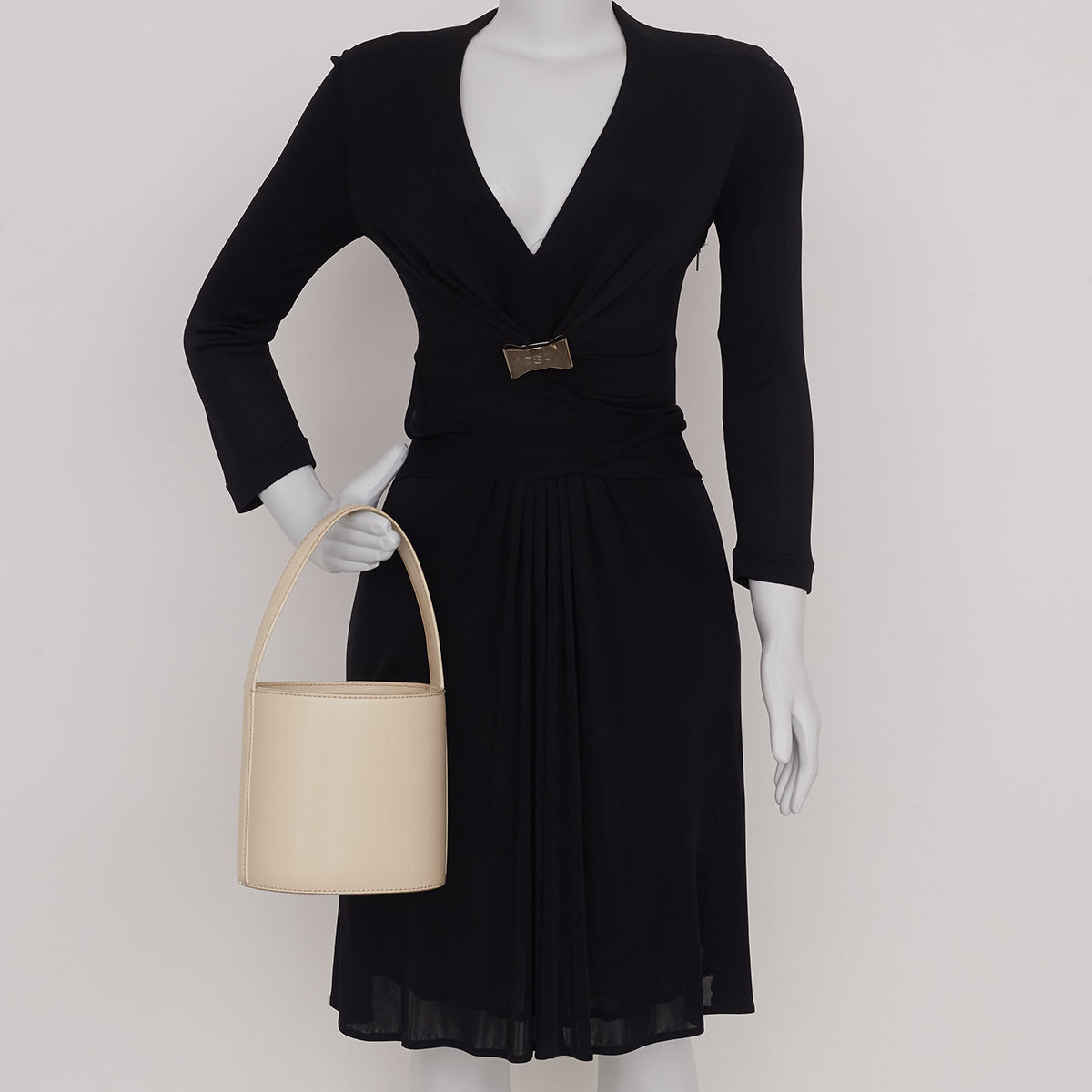 Bolsa Staud Bucket Bisset Off-White