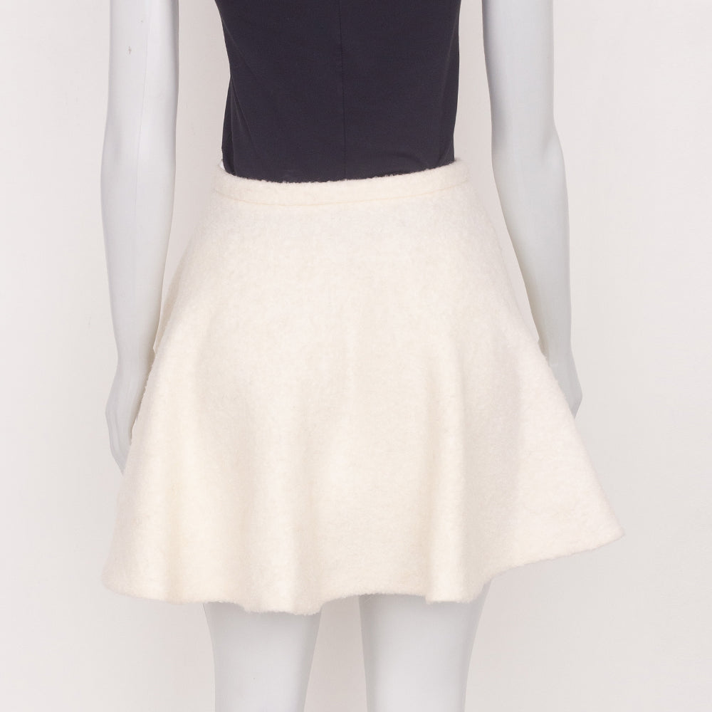 Saia Valentino em Tweed Creme Tam.40 It