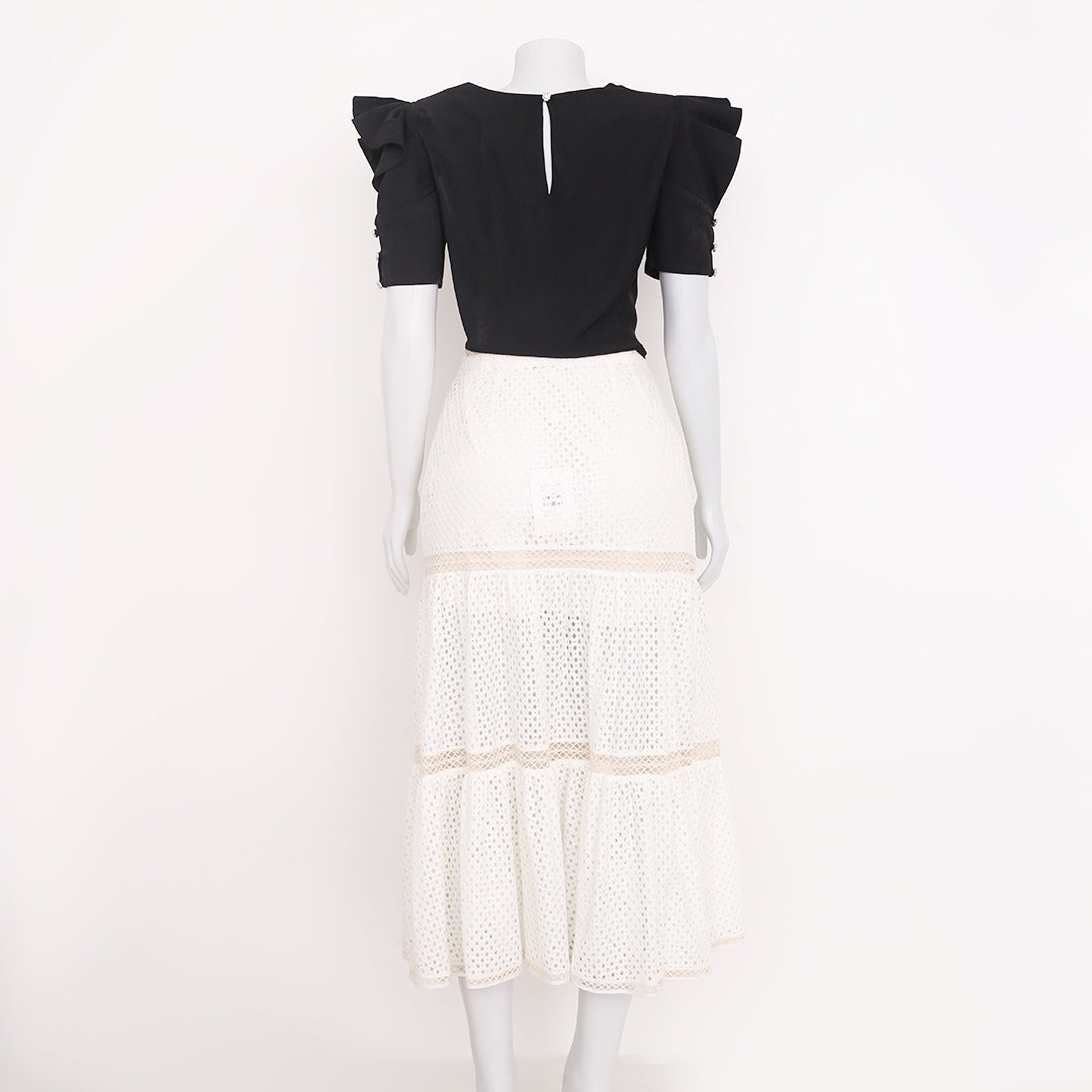 Saia Cris Barros Off White com Furos Tam. 38