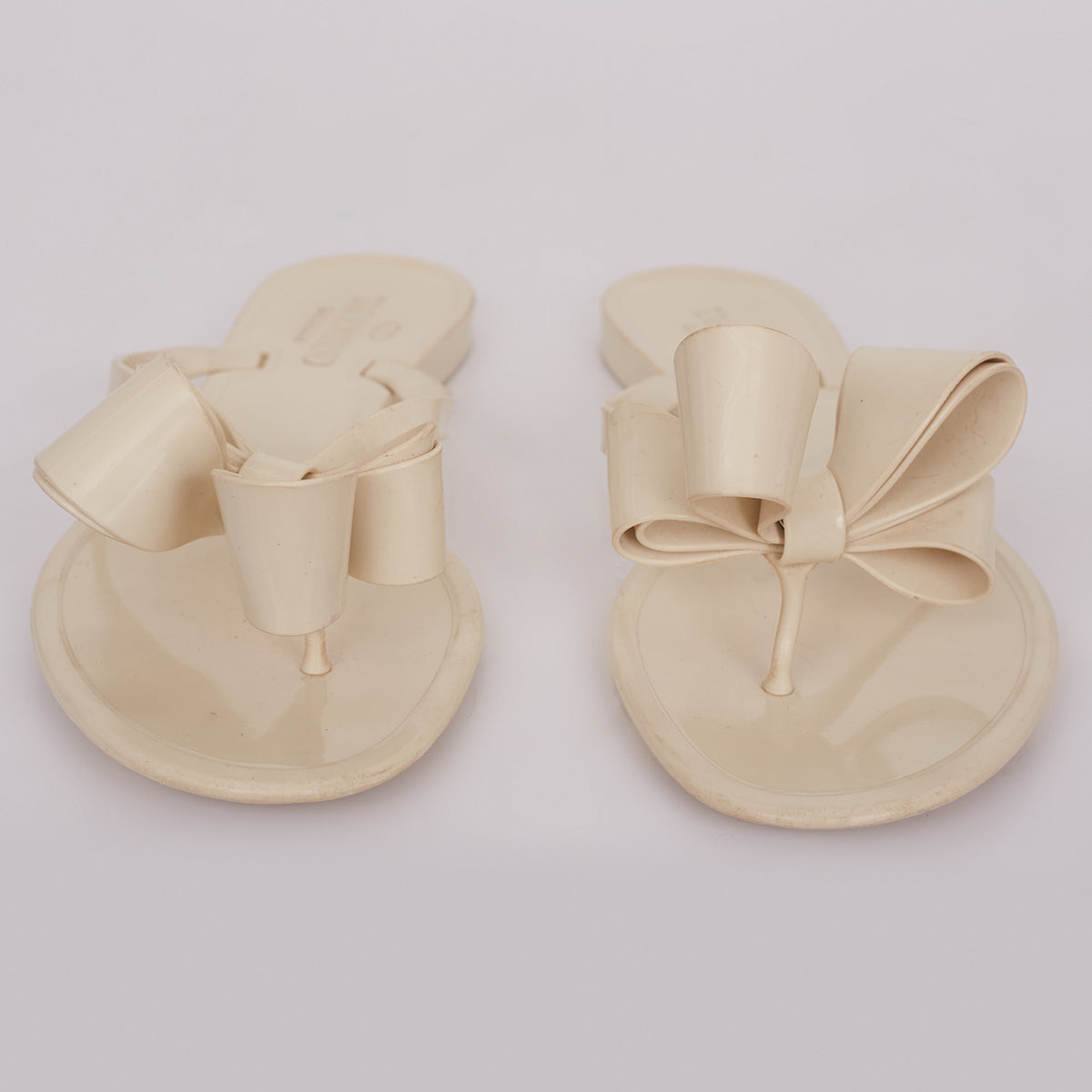 Rasteirinha Valentino Branca c/ Laço Tam. 40 Br