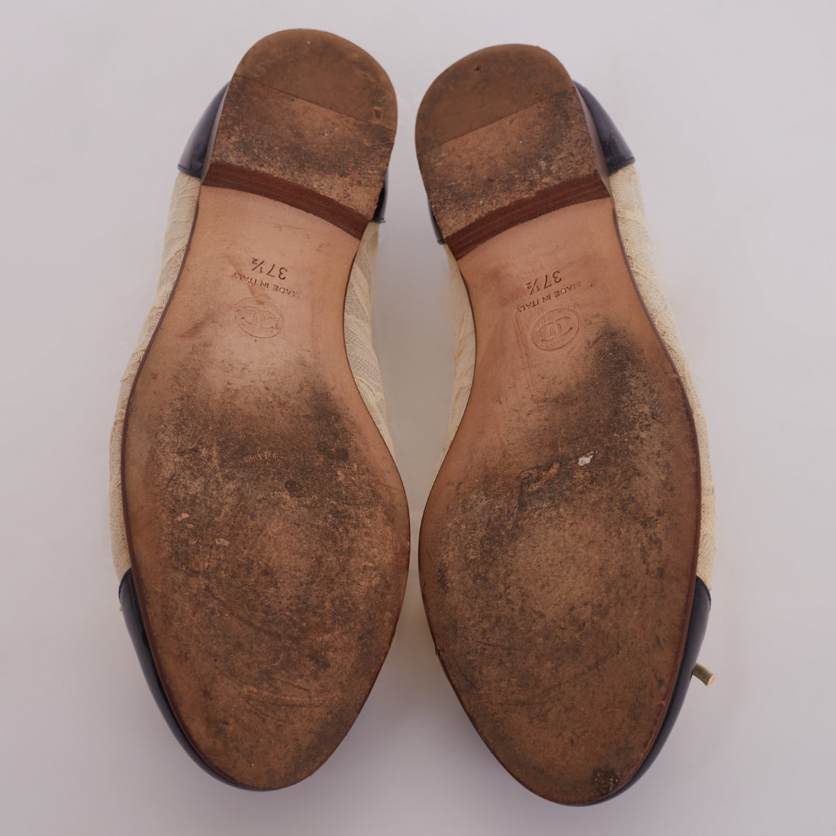 Sapatilha Chanel de Renda Branca e Preta Tam. 36 Br