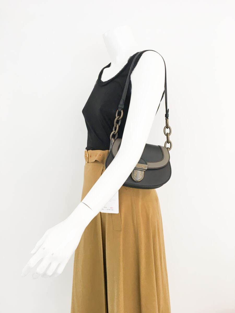 Bolsa Bottega Veneta The City Knot Preta Pequena