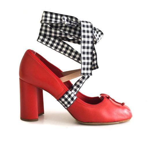 Sapato Miu Miu Vermelho com Fitas Tam. 38