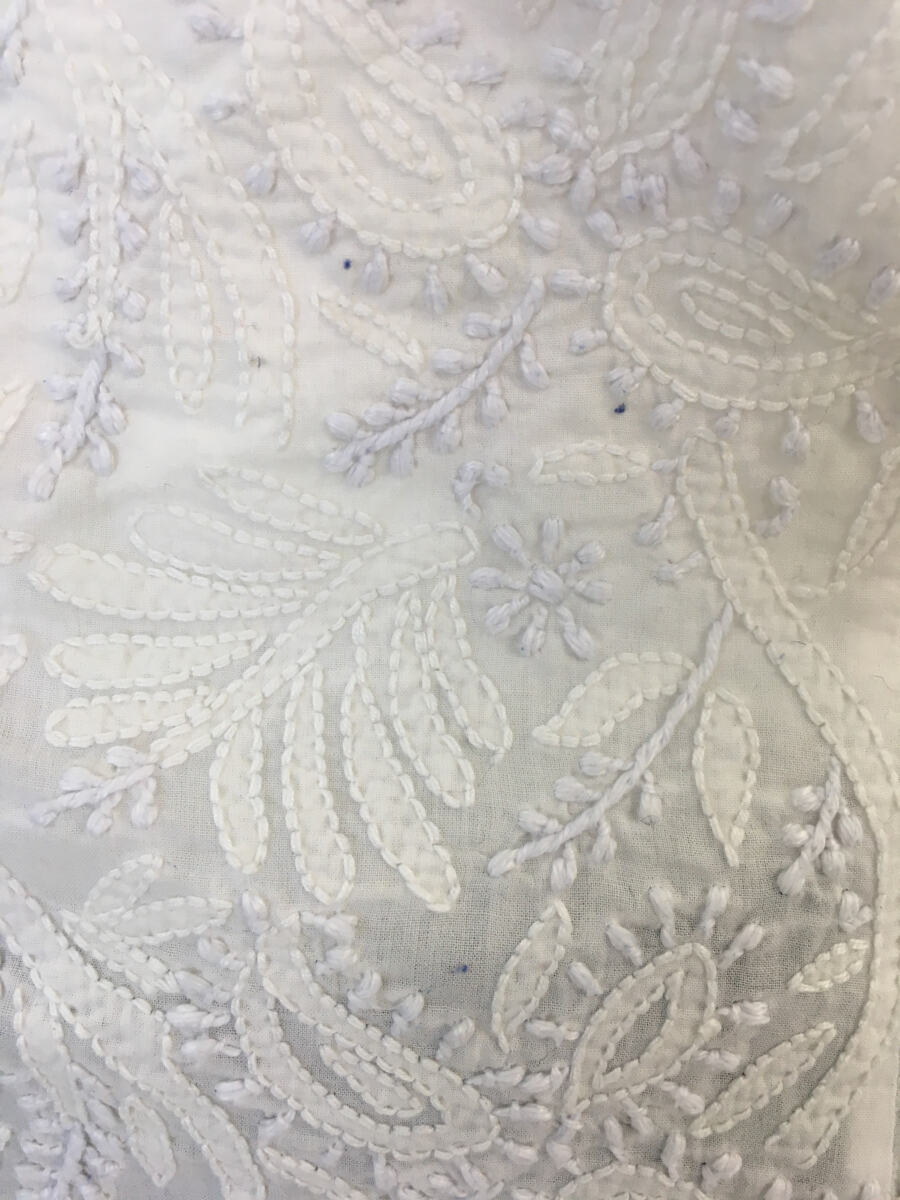 Blusa Prada Ombro a Ombro Bordada Branca Tam. 42