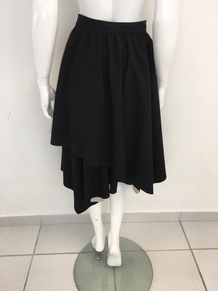 Saia Paula Raia Preta e Areia com Babados Tam. 38