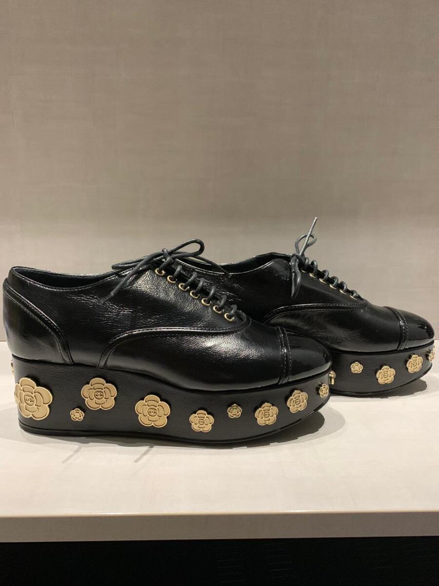 Sapato Chanel preto, sola 38