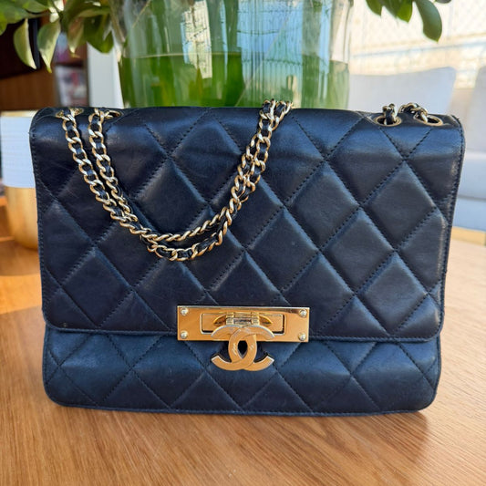 Bolsa Chanel Golden Class Flap Preta