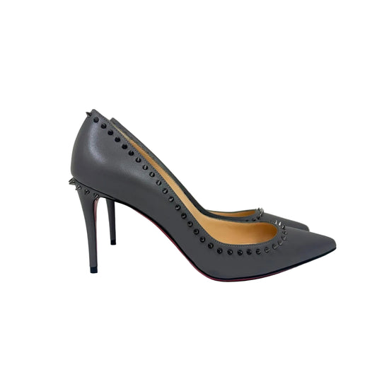 Scarpin Christian Louboutin Cinza Com Spikes Tam 36 Br