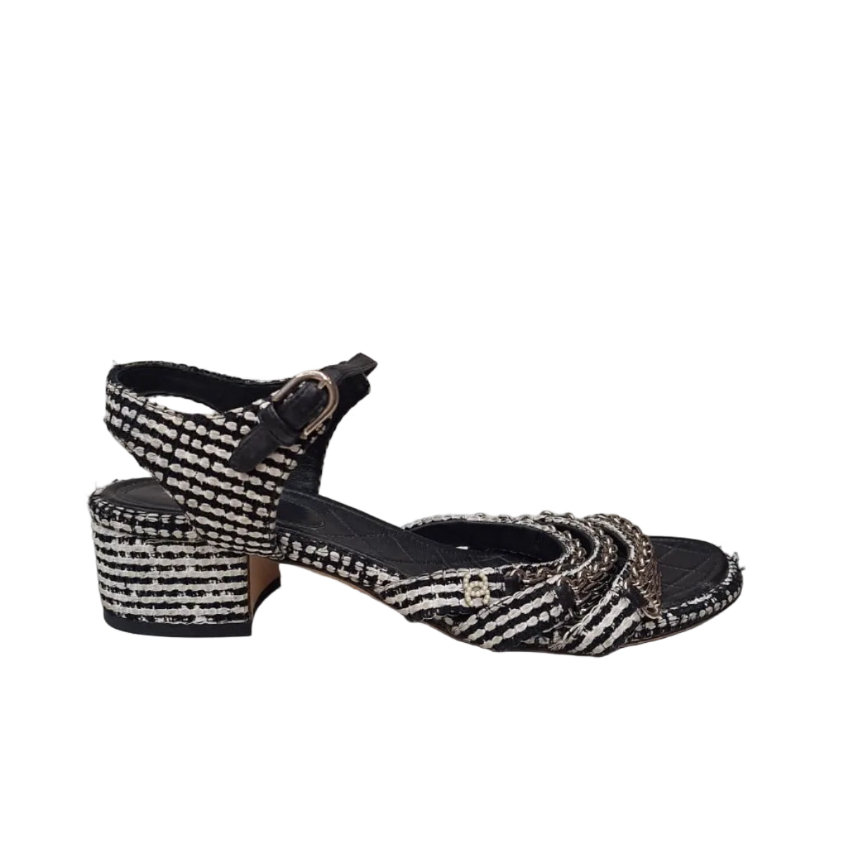 Sandalia Chanel Preta e Branca Tam 38 Br