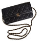 Bolsa Chanel Wallet On Chain Preta