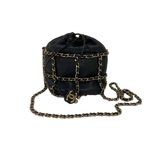 Bolsa Chanel Chain Drawstring Bucket Bag Preta