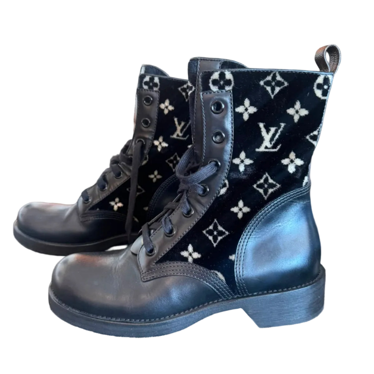 Bota Louis Vuitton Monograma Pelinho Tam 38 Br