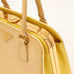 Bolsa Prada Pyramid Saffiano Vernice Bege Média