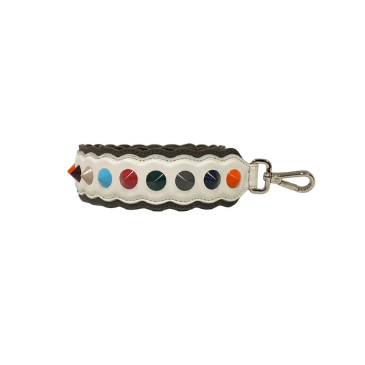 Alça Fendi Branca Com Spikes Coloridos
