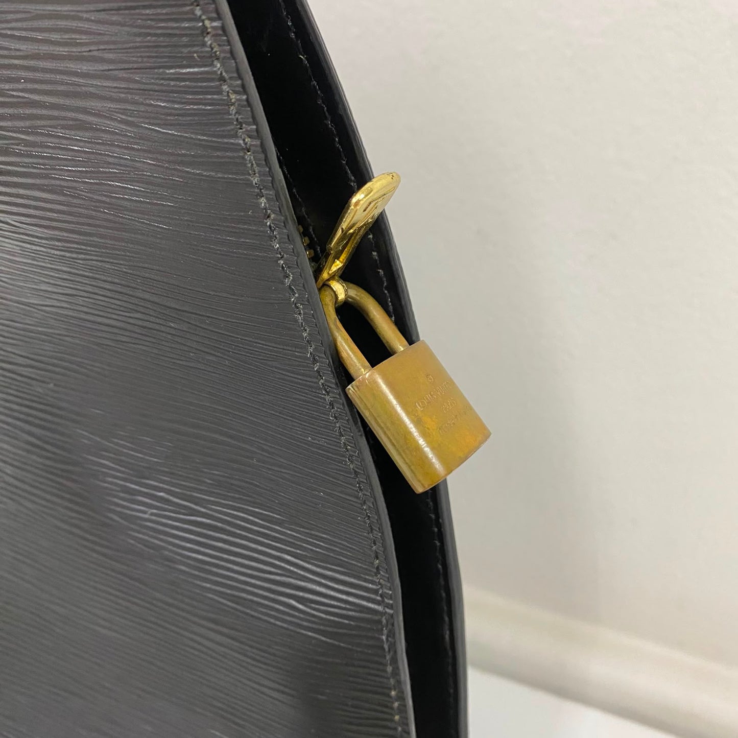 Mochila Louis Vuitton Preta