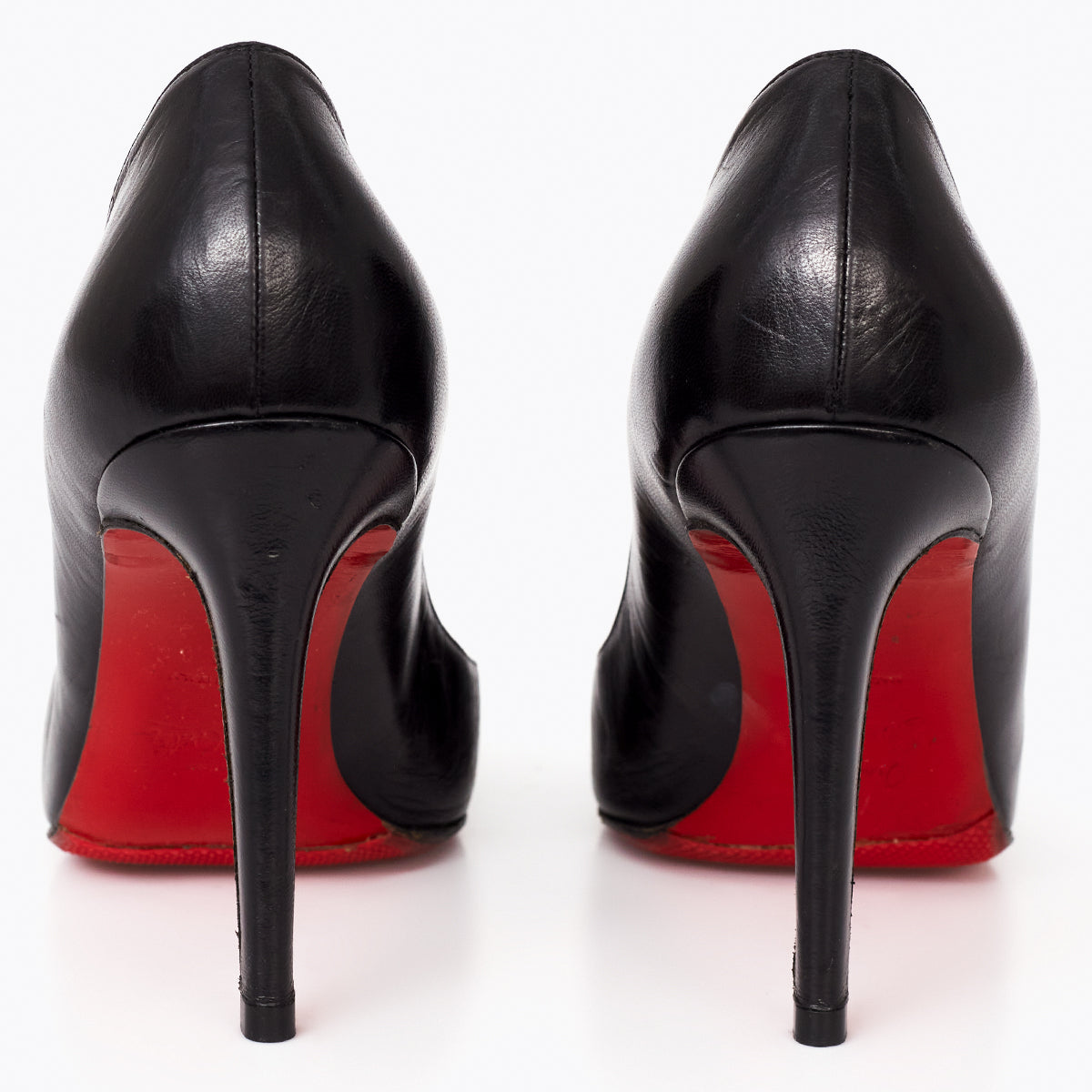 ⁠Scarpin Louboutin Preto Tam. 37 Br