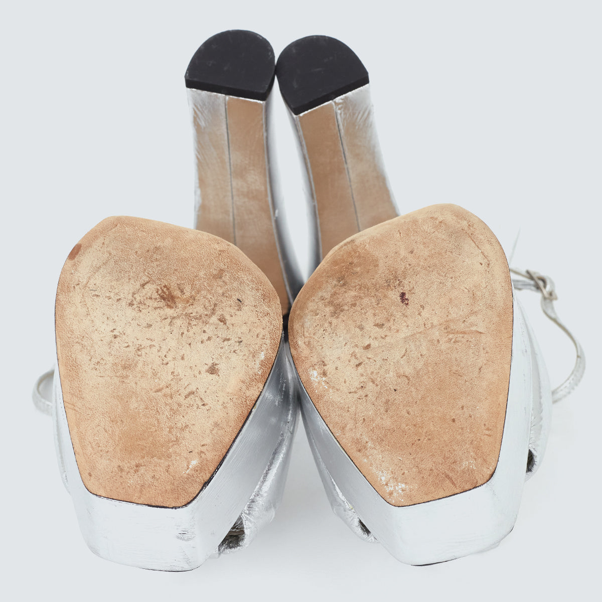 Sandália Giuseppe Zanotti Prata Tam. 39 Br