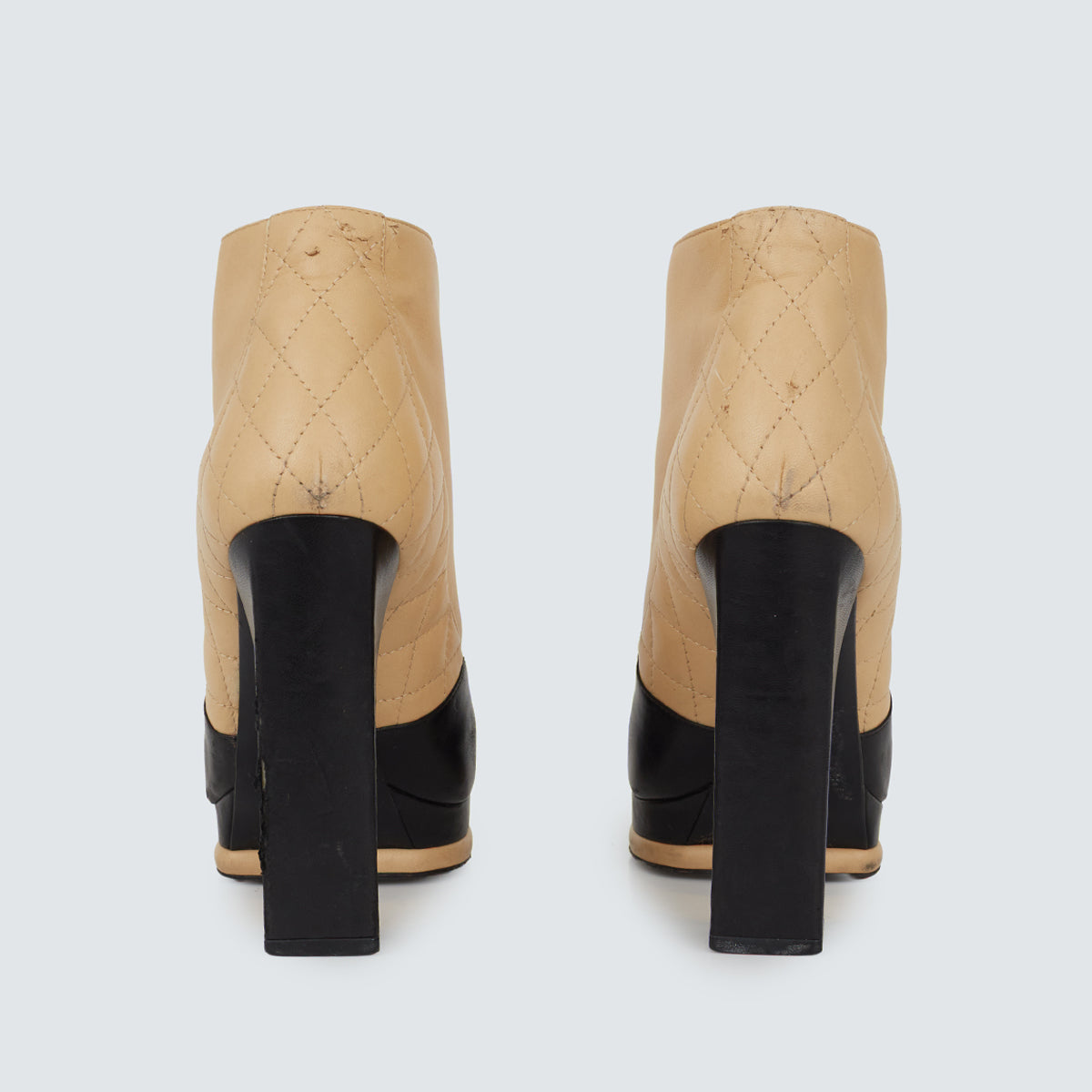 Bota Chanel Bege Tam. 36 Br