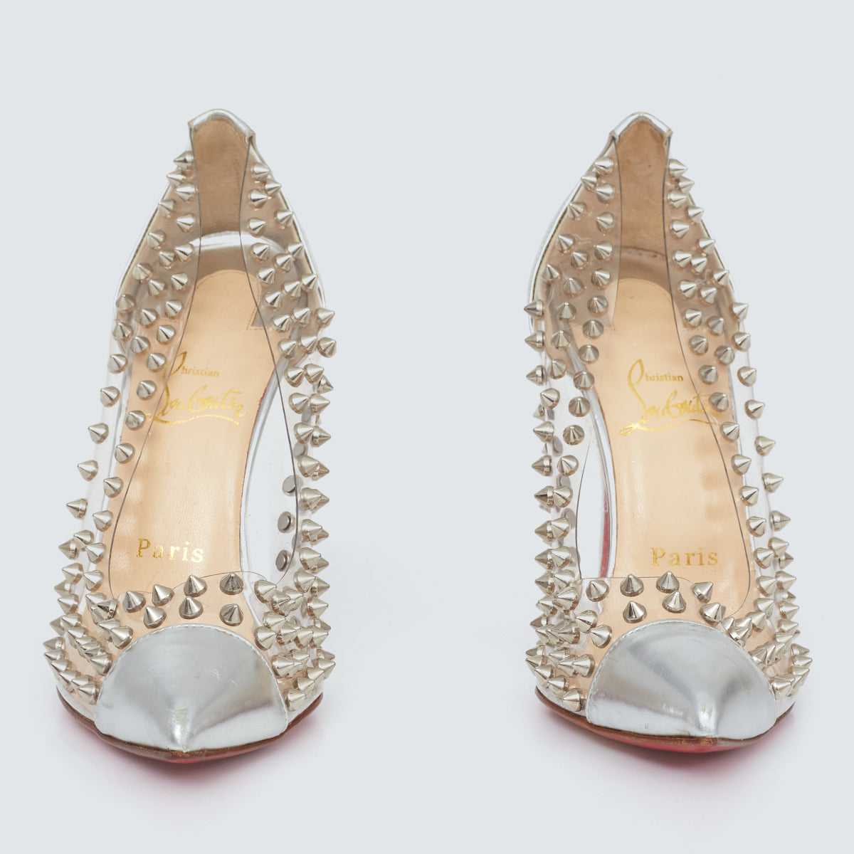 Scarpin Christian Louboutin Prata Tam. 36 BR