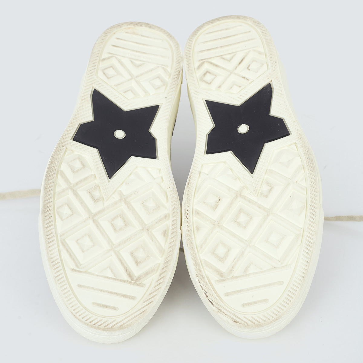 ⁠Tênis Dior Cinza Tam. 37 Br