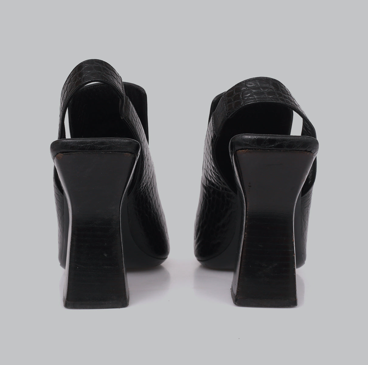 Sandália Celine Couro Preta Tam. 36,5 Br