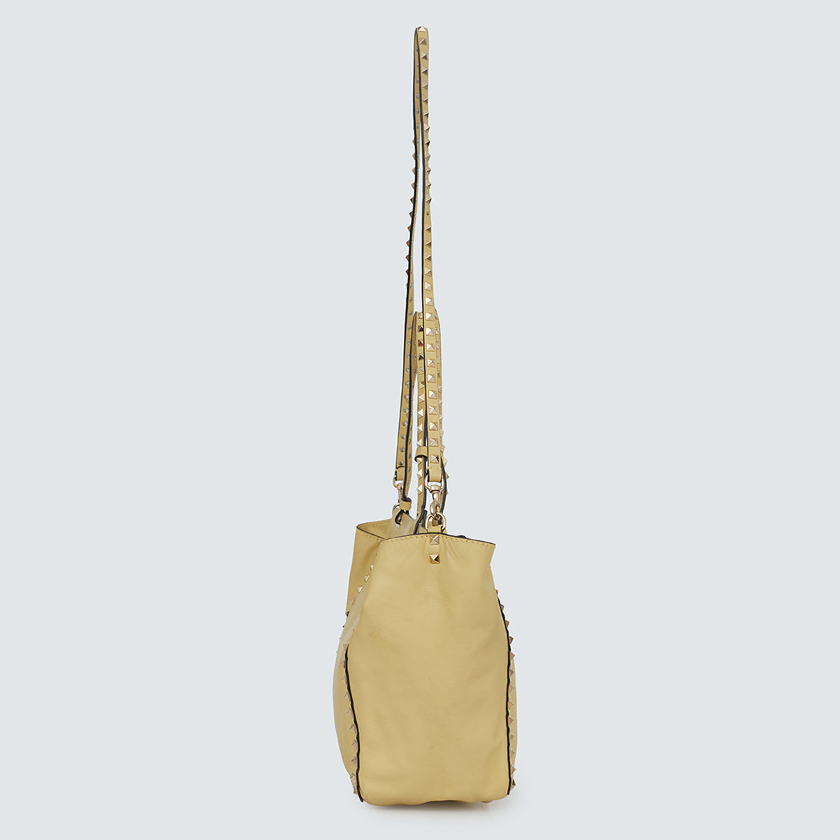 Bolsa Valentino Rockstud Grainy amarela