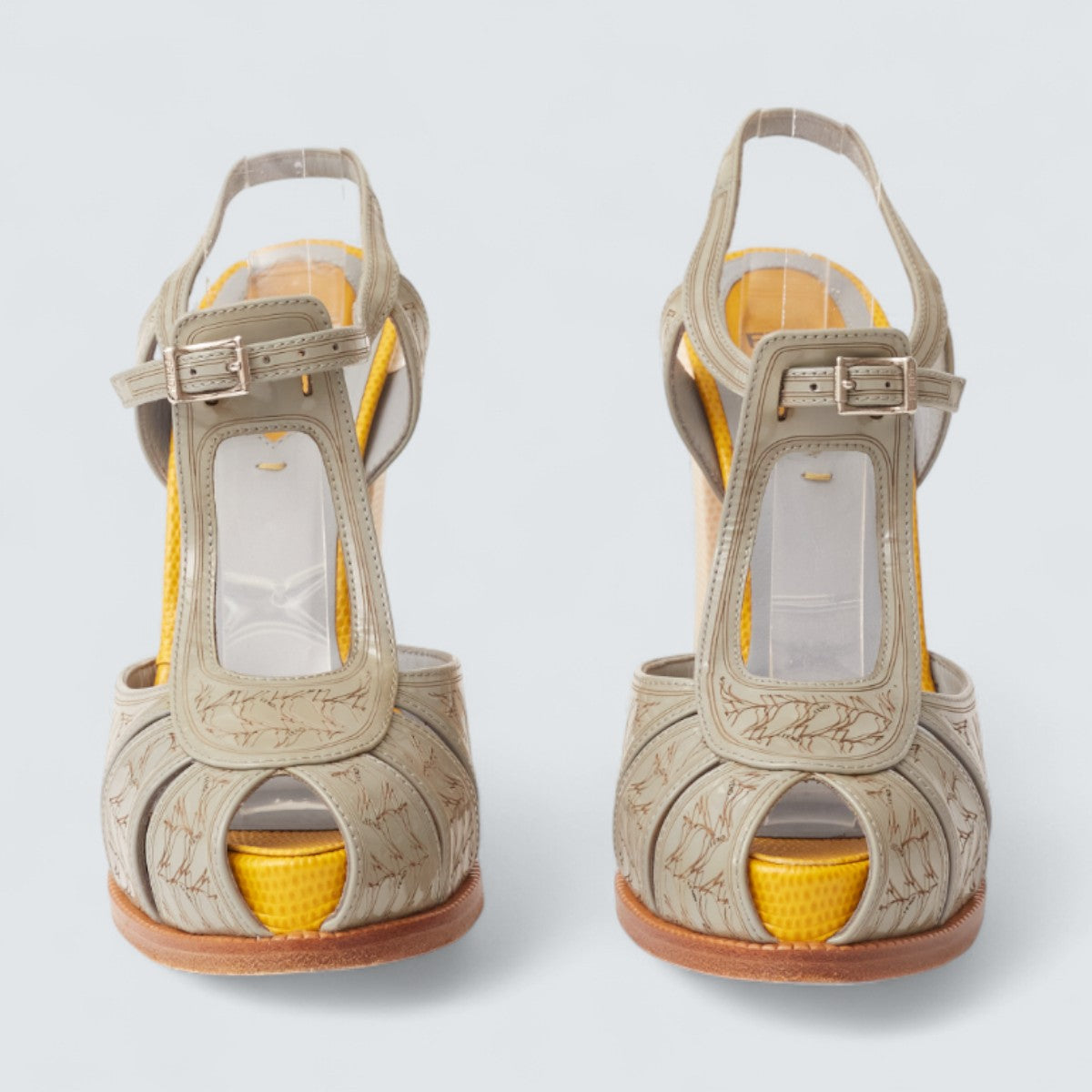 Salto Fendi Chameleon cinza Tam. 34 BR