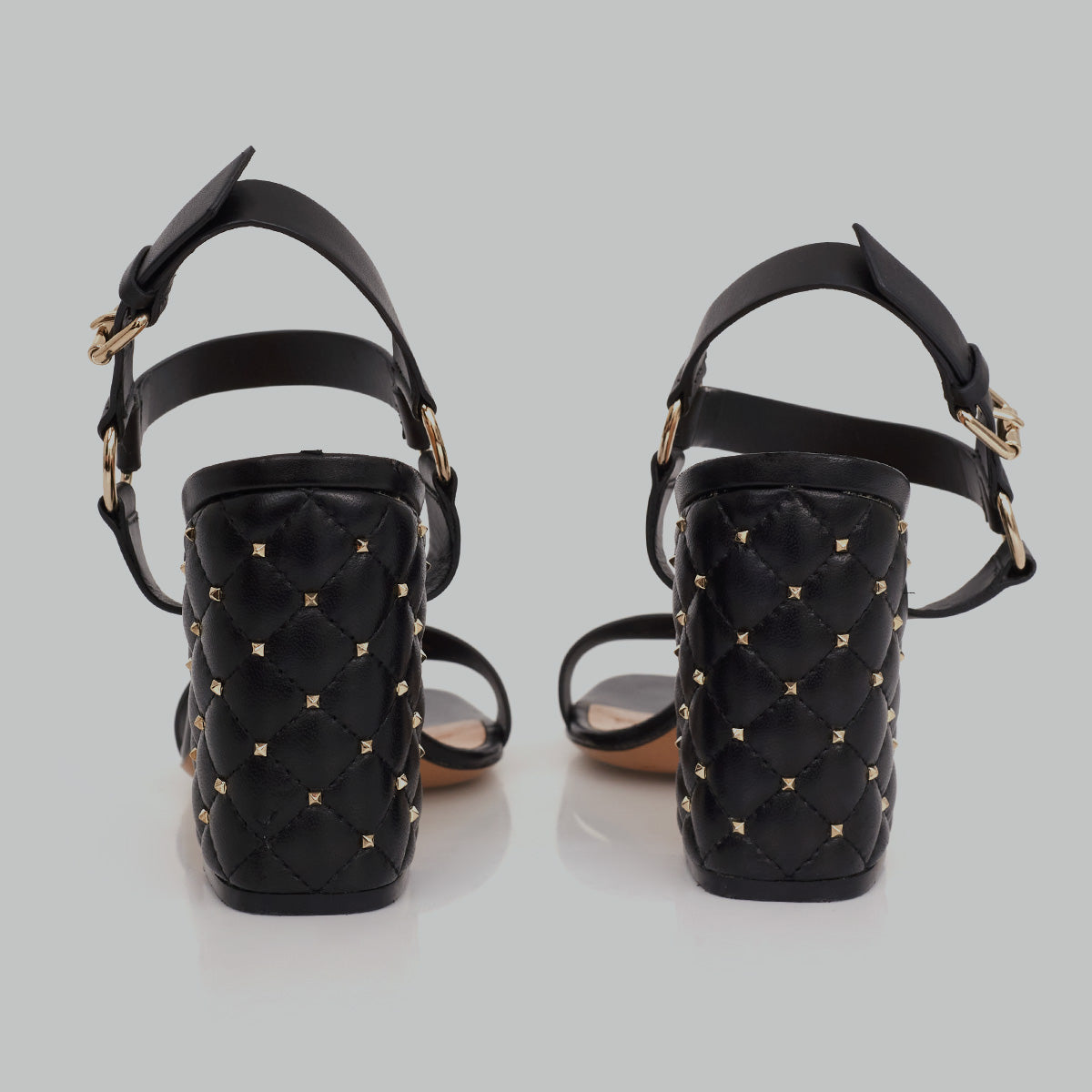 Sandália Valentino Rockstud Preta TAM. 36,5 BR