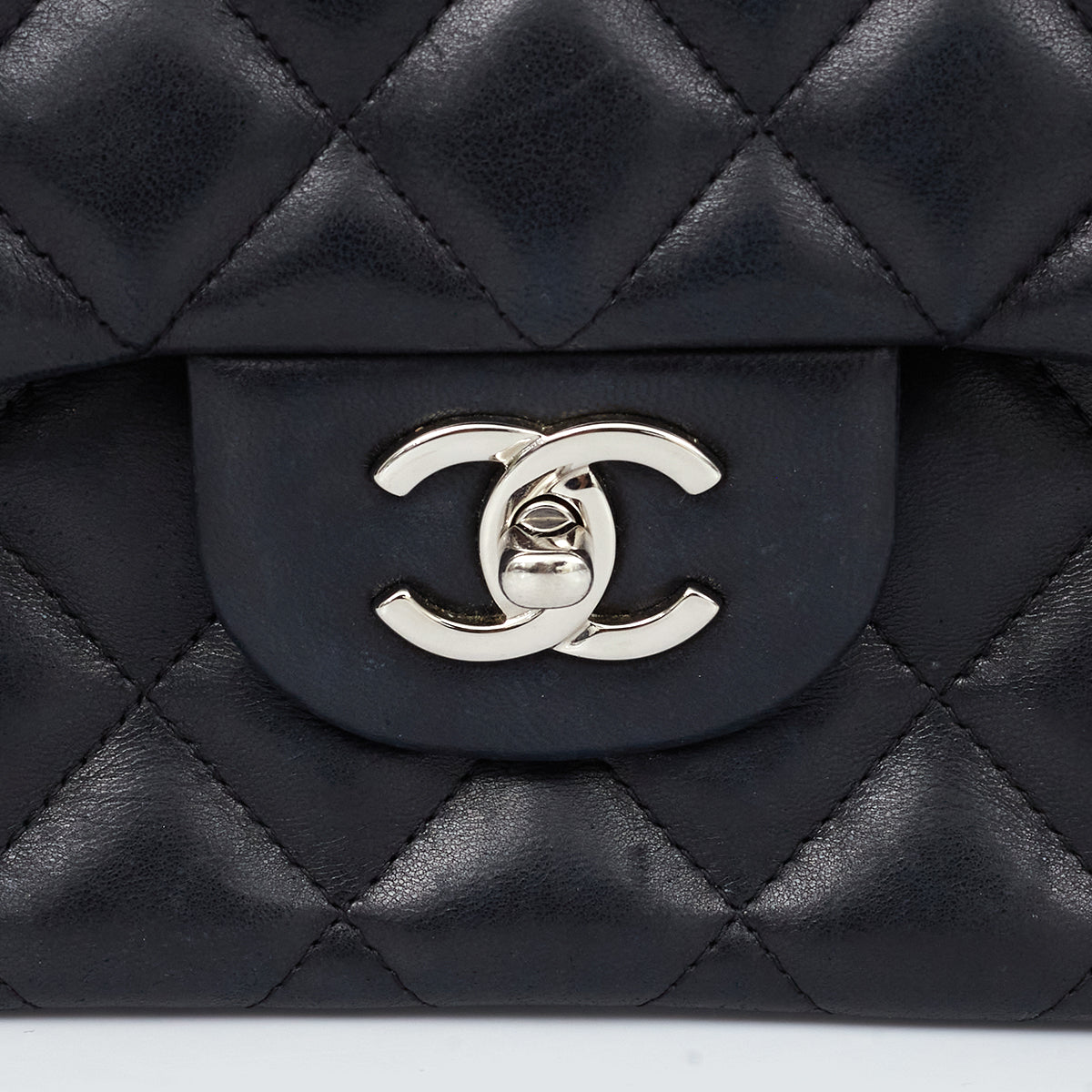 Bolsa Chanel Classic Double Flap Jumbo Preta