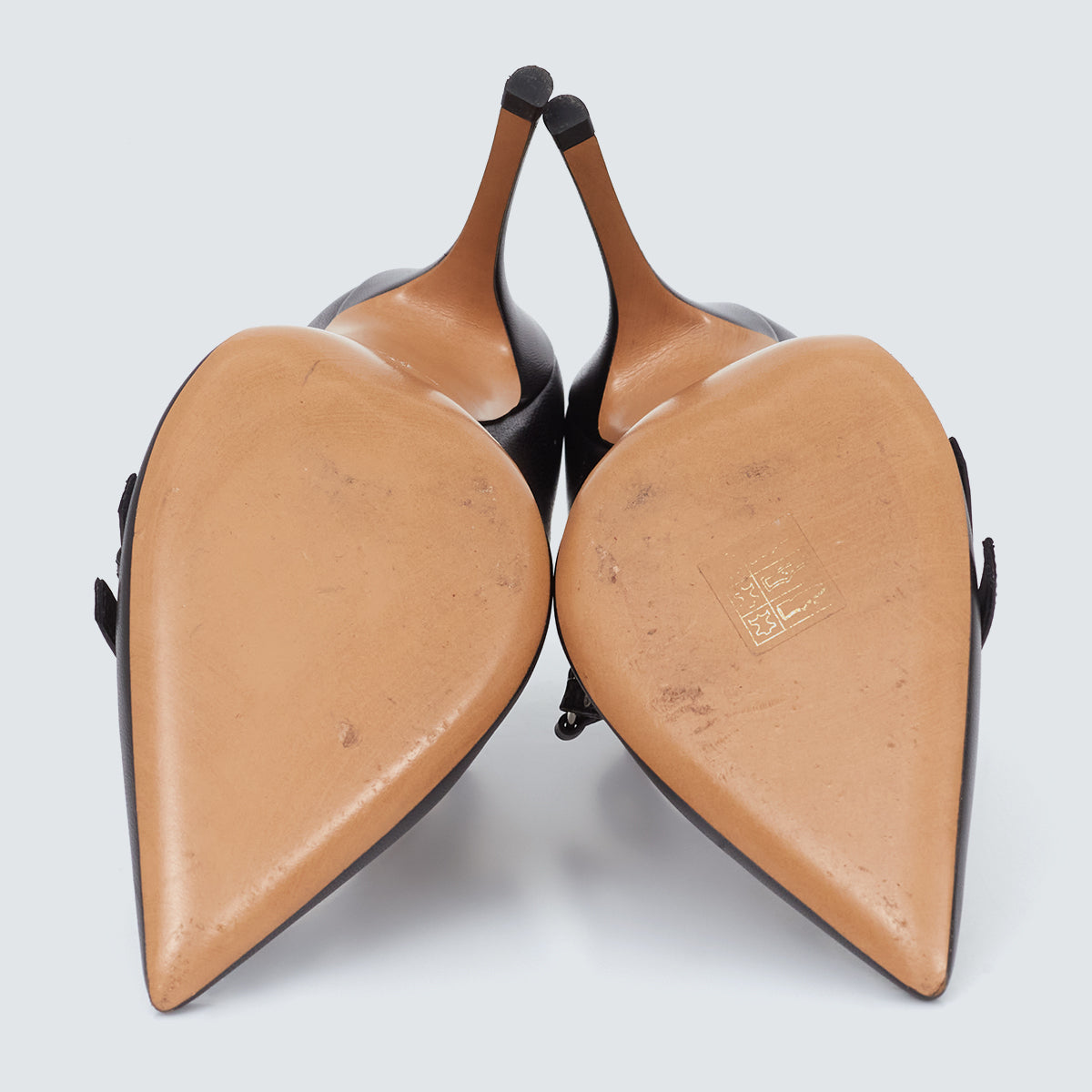 Sapato Valentino Preto e Bege Tam. 37,5 BR