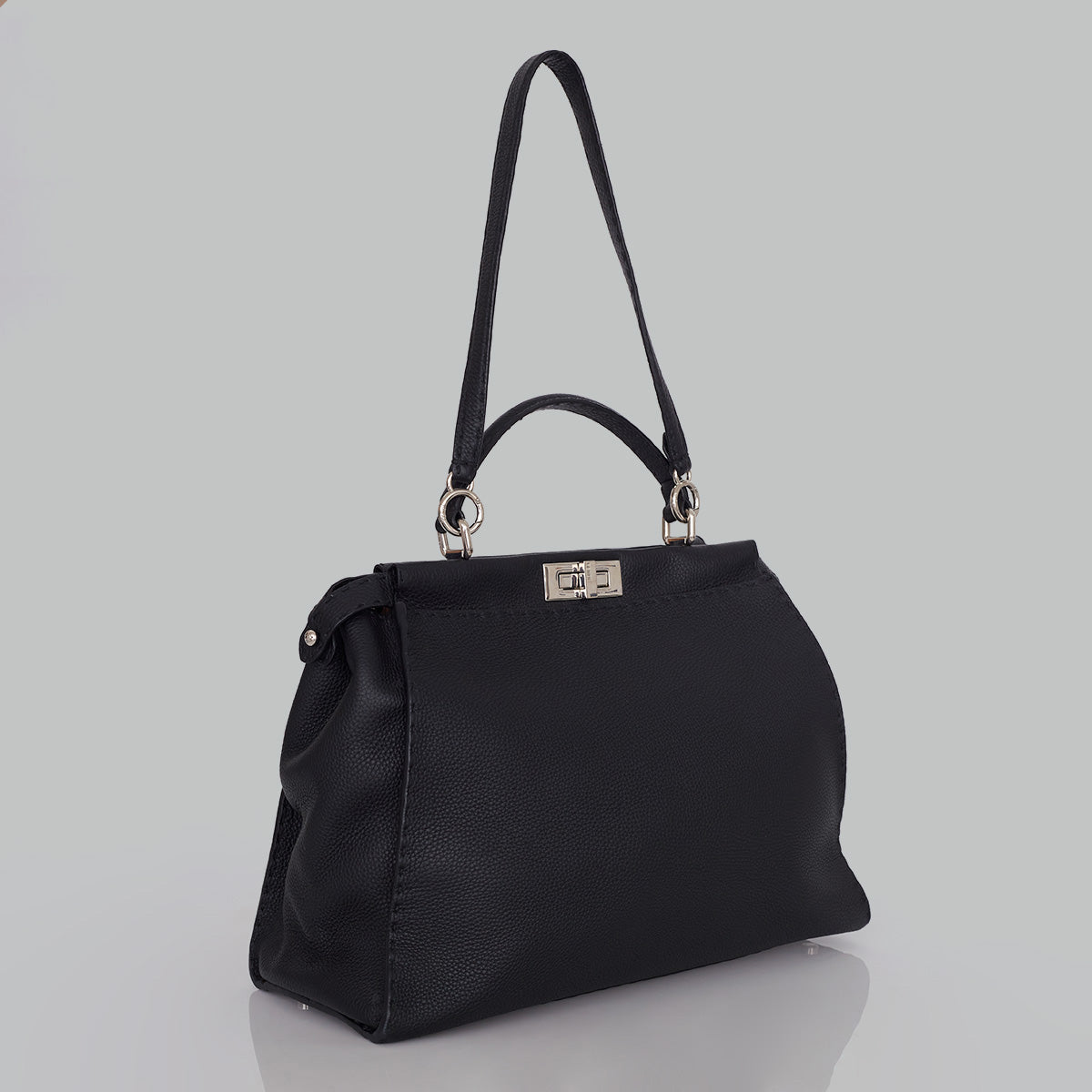Bolsa Fendi Peekaboo Maxi Preta