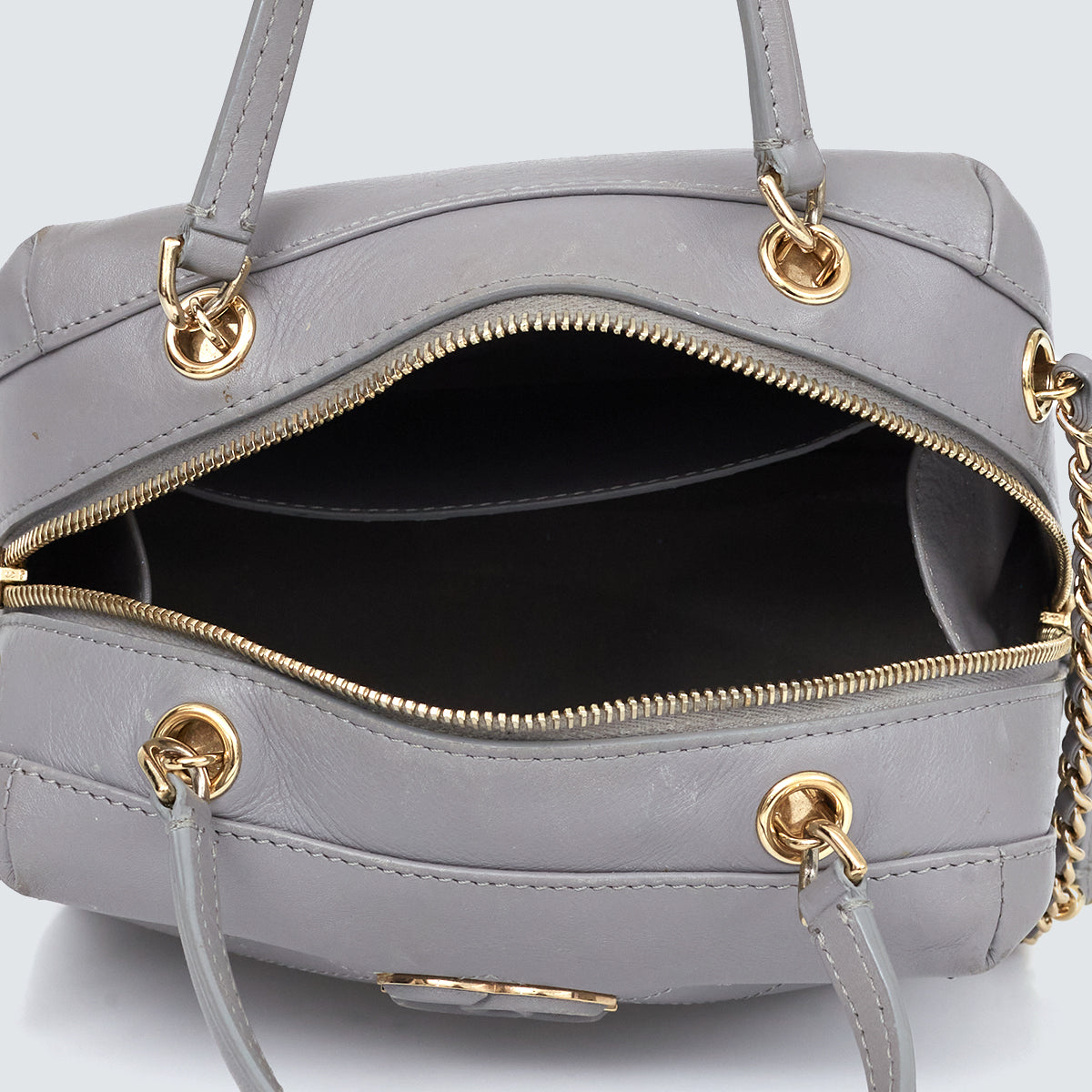 ⁠Bolsa Chanel Coco Curve Cinza