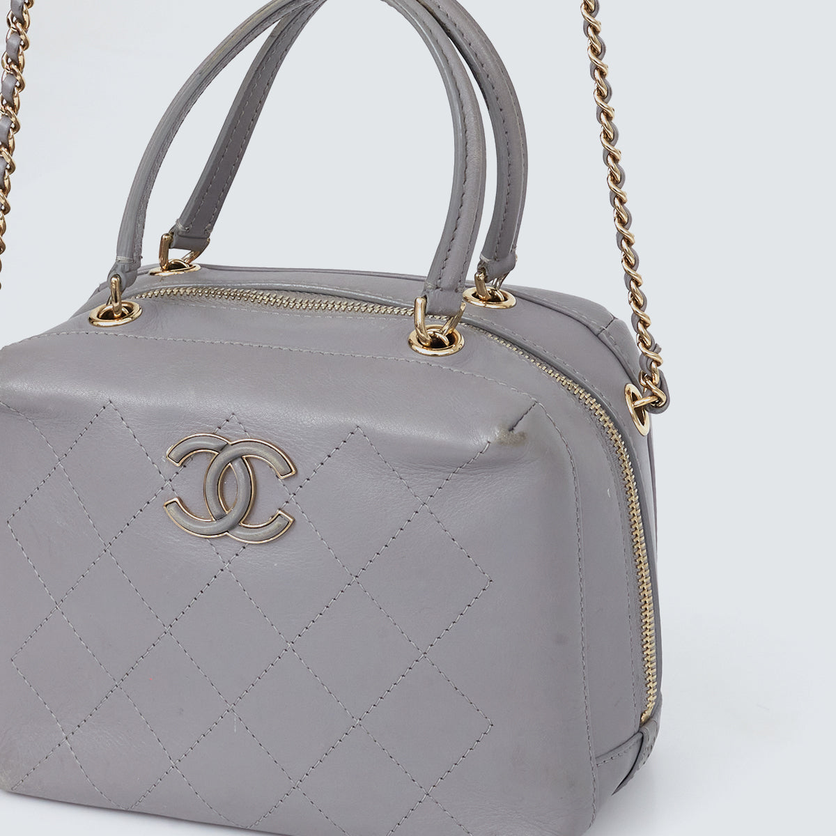 ⁠Bolsa Chanel Coco Curve Cinza