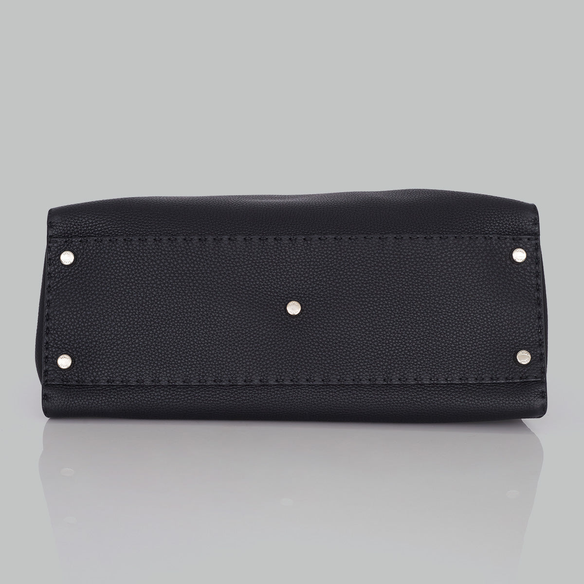 Bolsa Fendi Peekaboo Maxi Preta