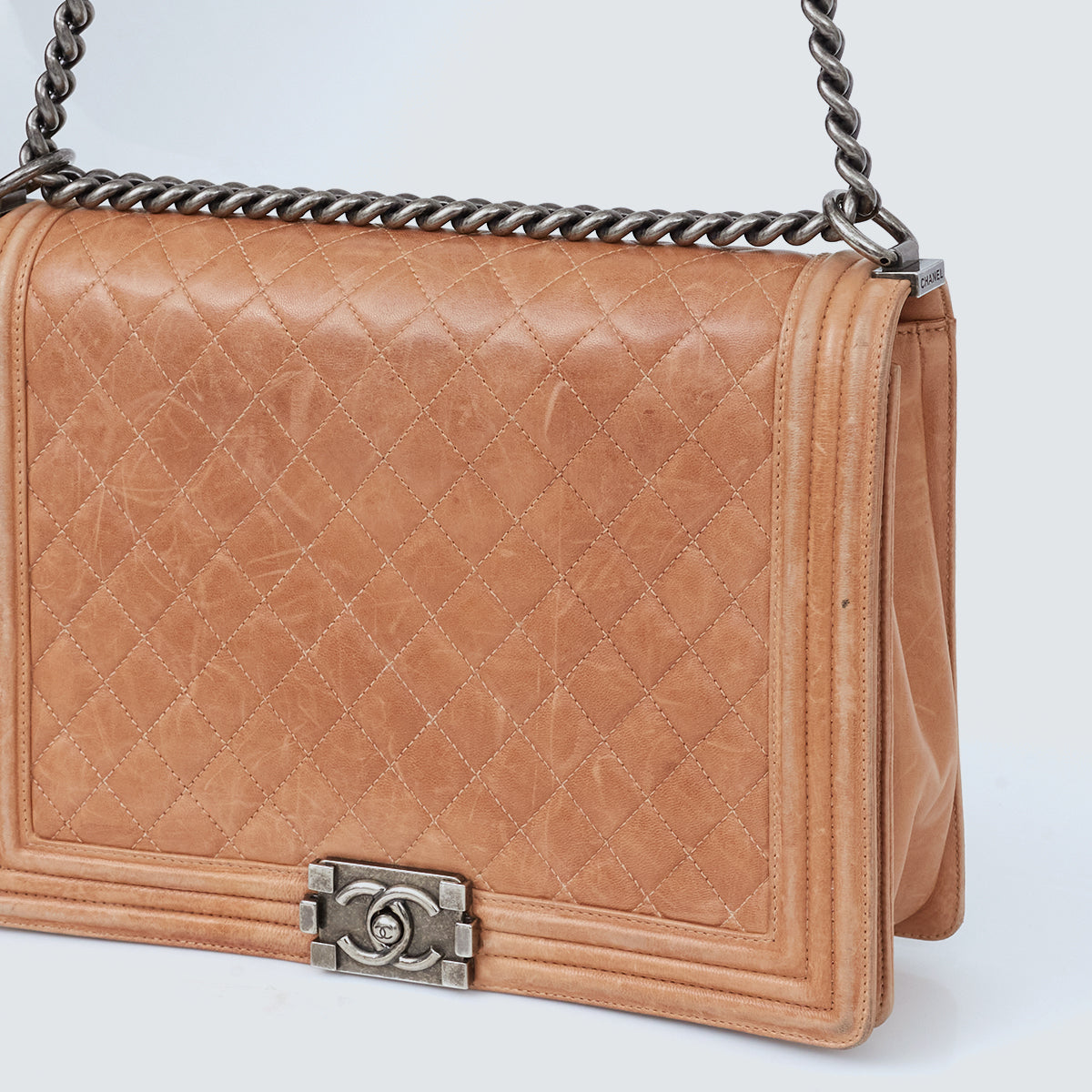 Bolsa Chanel Boy Flap Large Caramelo