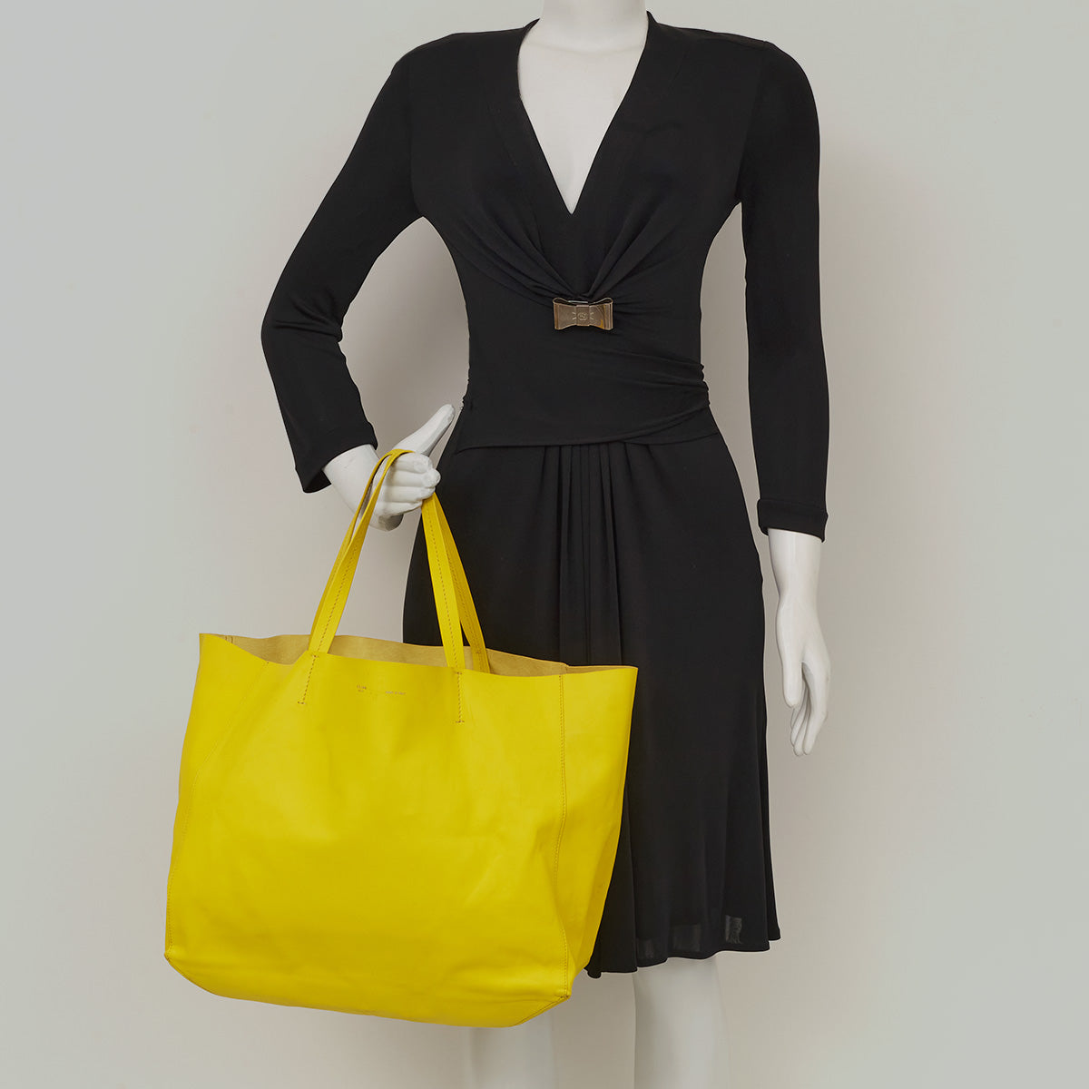 Bolsa Celine Cabas Amarela