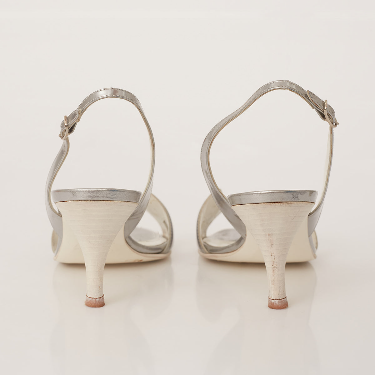 Sandália Hermès Oásis Slingback Prateada Tam. 35,5 Br