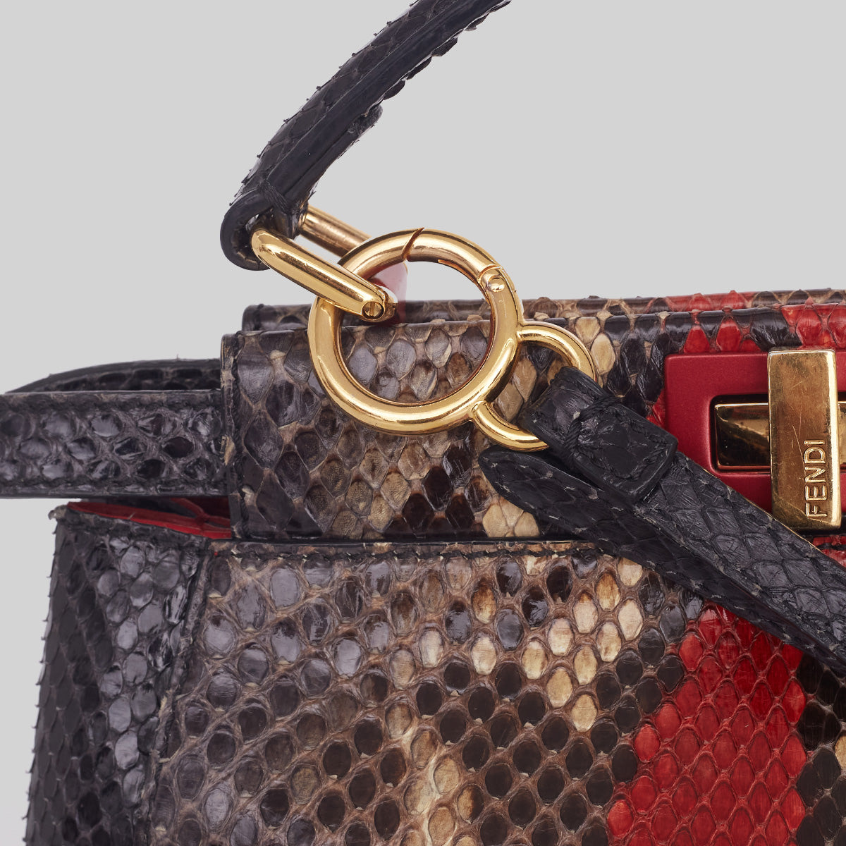 Bolsa Fendi Peekaboo Python
