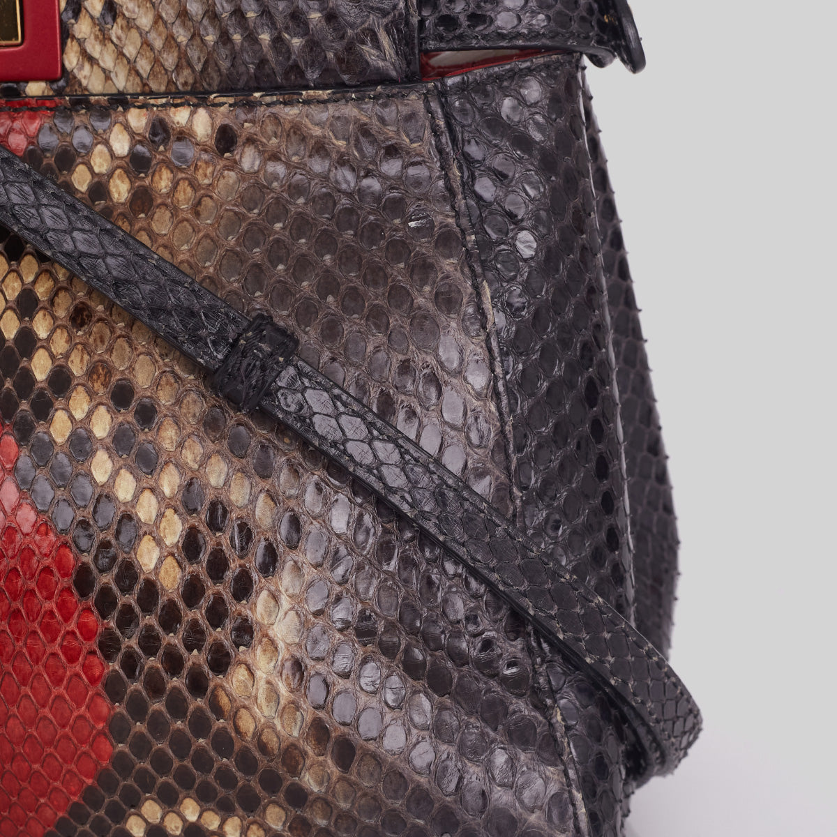 Bolsa Fendi Peekaboo Python – Peguei Bode