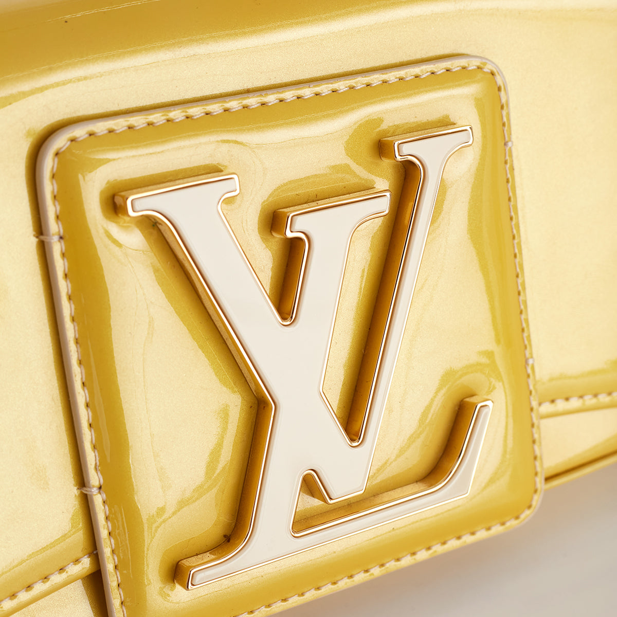 Clutch Louis Vuitton Pochette Sobe Amarela