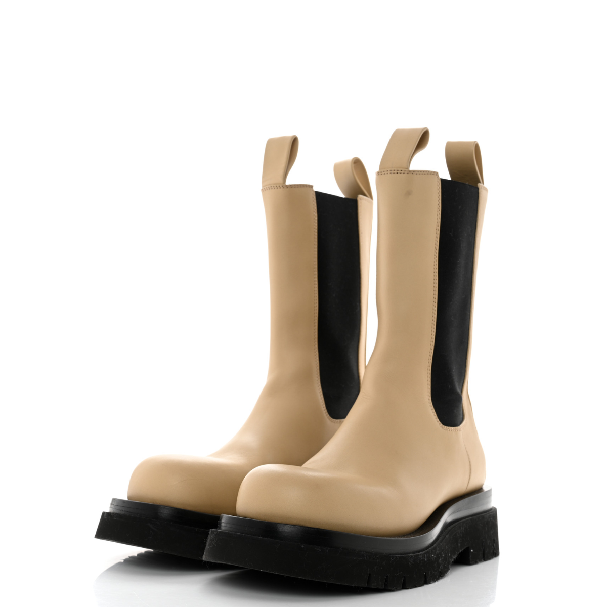 Bota Bottega Veneta The Lug Chelsea Bege Tam. 36,5 Br