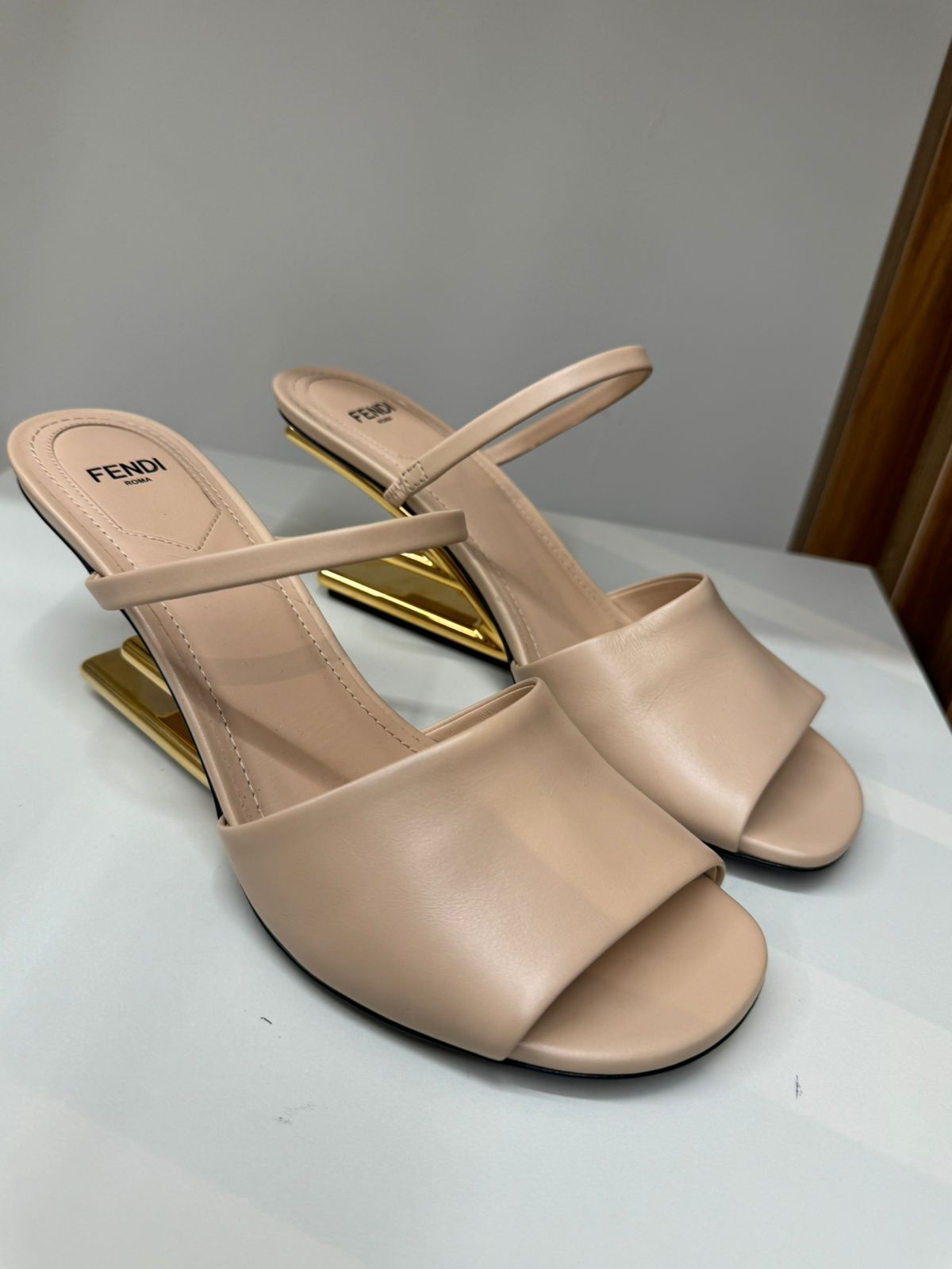 Mule Fendi First Nude Tam. 37 Br
