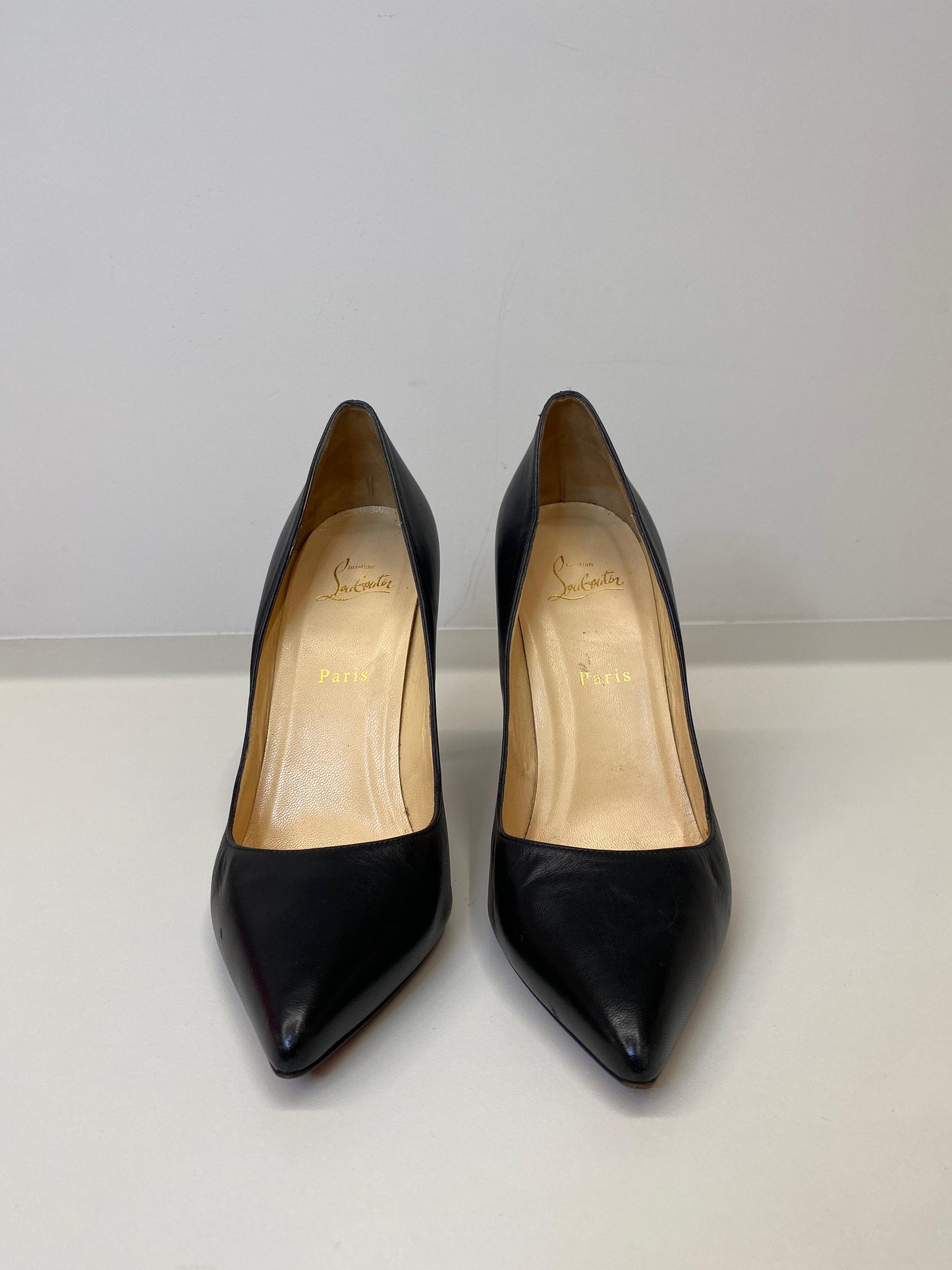 Scarpin Christian Louboutin Preto TAM. 39 BR