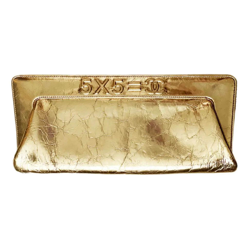 Bolsa Chanel Metallic Lambskin Tweed We Need 5x5=CC Clutch dourada