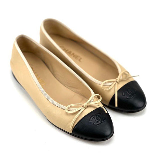 Sapatilha Chanel Bege e preta Tam. 34,5
