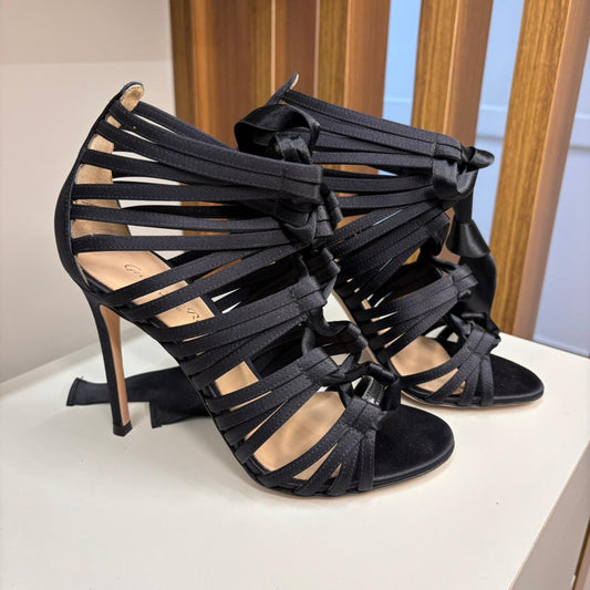 Sandália Giovanito Rossi preta TAM. 34 BR