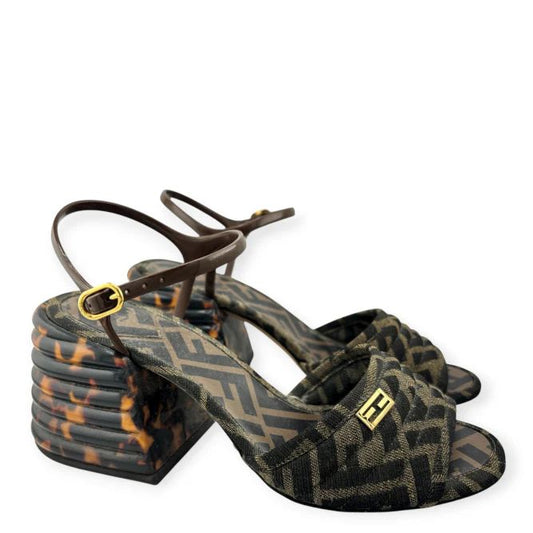 Sandália Fendi Canvas Tam. 36,5 BR