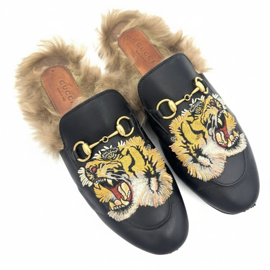 Mule Gucci com pelinhos Tam. 37 BR