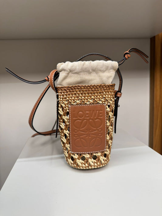 Bolsa Loewe Paula's Ibiza Drawstring Bucket Bag