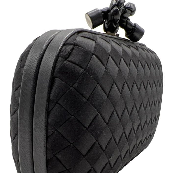 Clutch Bottega Veneta preta